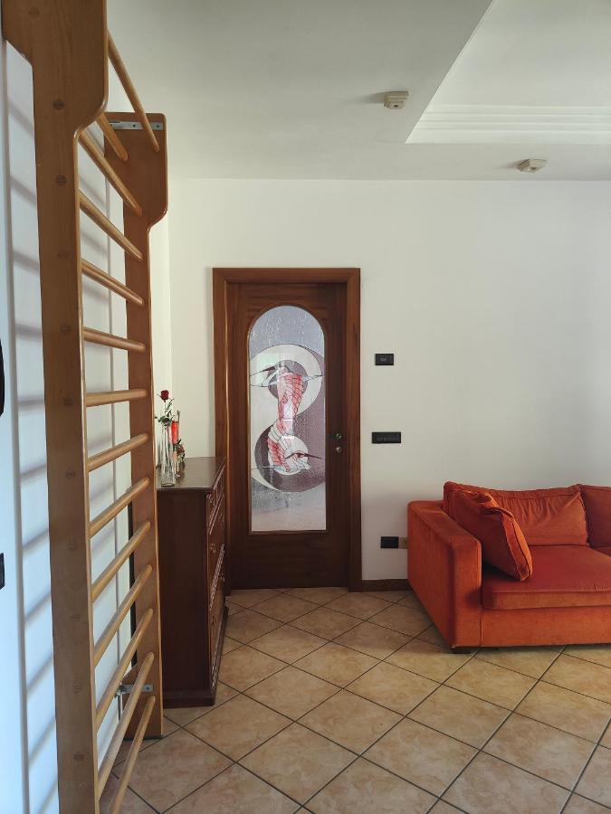 Lara'S House Daire Verona Dış mekan fotoğraf